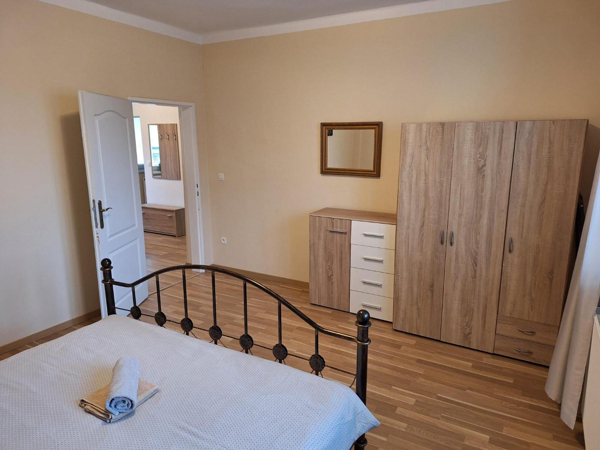 פישטני Star Apartments מראה חיצוני תמונה