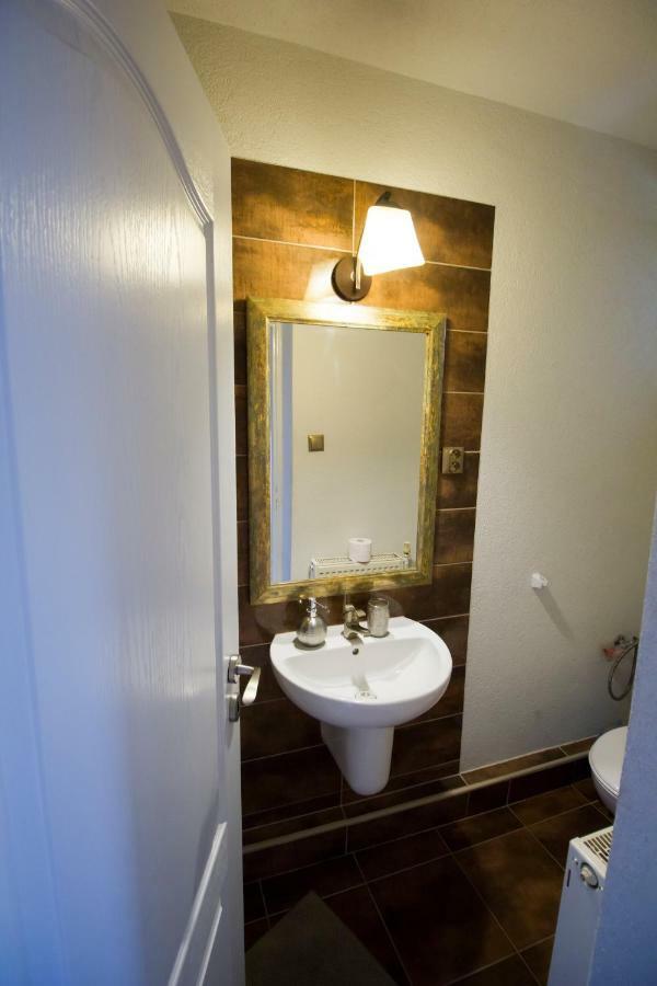 פישטני Star Apartments מראה חיצוני תמונה
